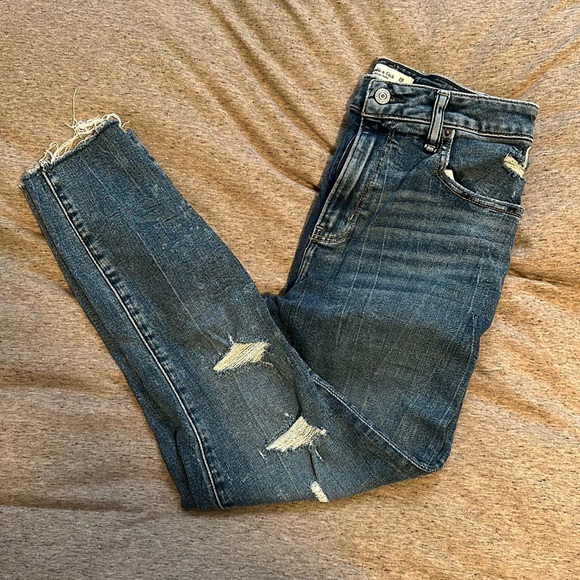 Abercrombie & Fitch High Rise Jeans size 6 - Picture 1 of 4